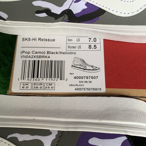 VANS SK8-Hi REISSUE POP CAMO Black/Heliotro WMNS - Picture 12 of 12